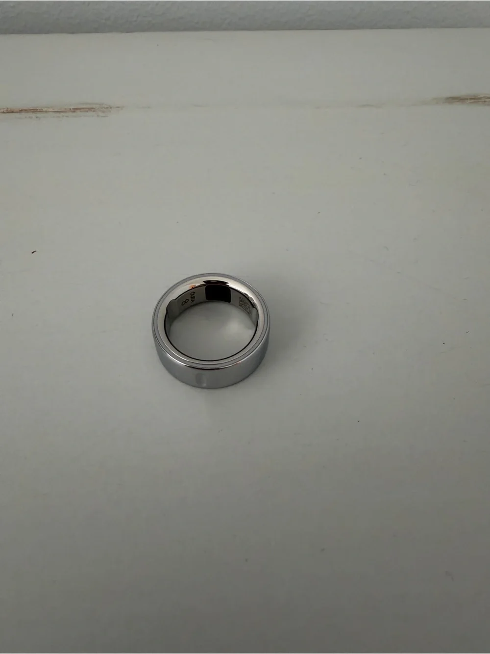Oura Ring 4 Silver Finish Smart Ring (Size 8)